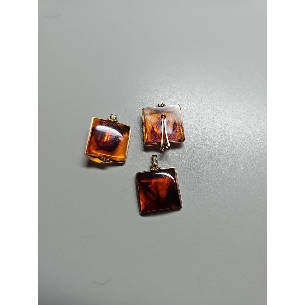 Vintage Amber Bakelite Pendant & Clip-On Earrings Set‎